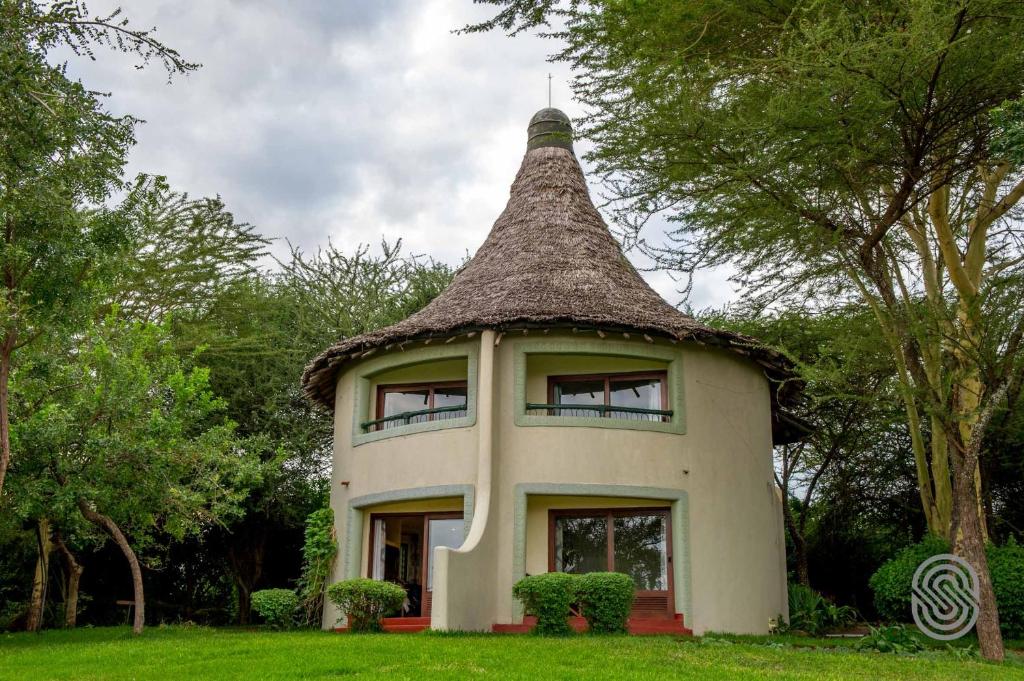 Lake Manyara Lodge